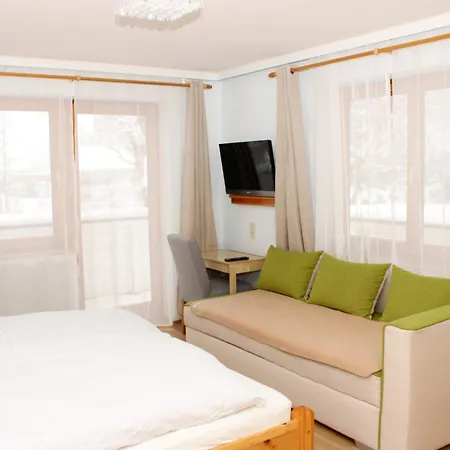 Riverhaus Δωμάτια σε οικογενειακή κατοικία *
