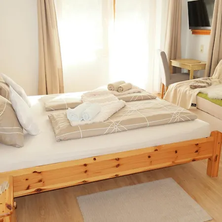 Riverhaus 홈스테이